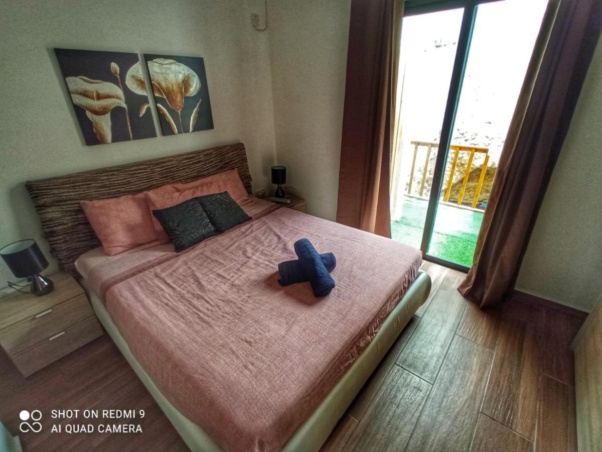 Town House With Private Pool In Village Centre Kalkara Ngoại thất bức ảnh
